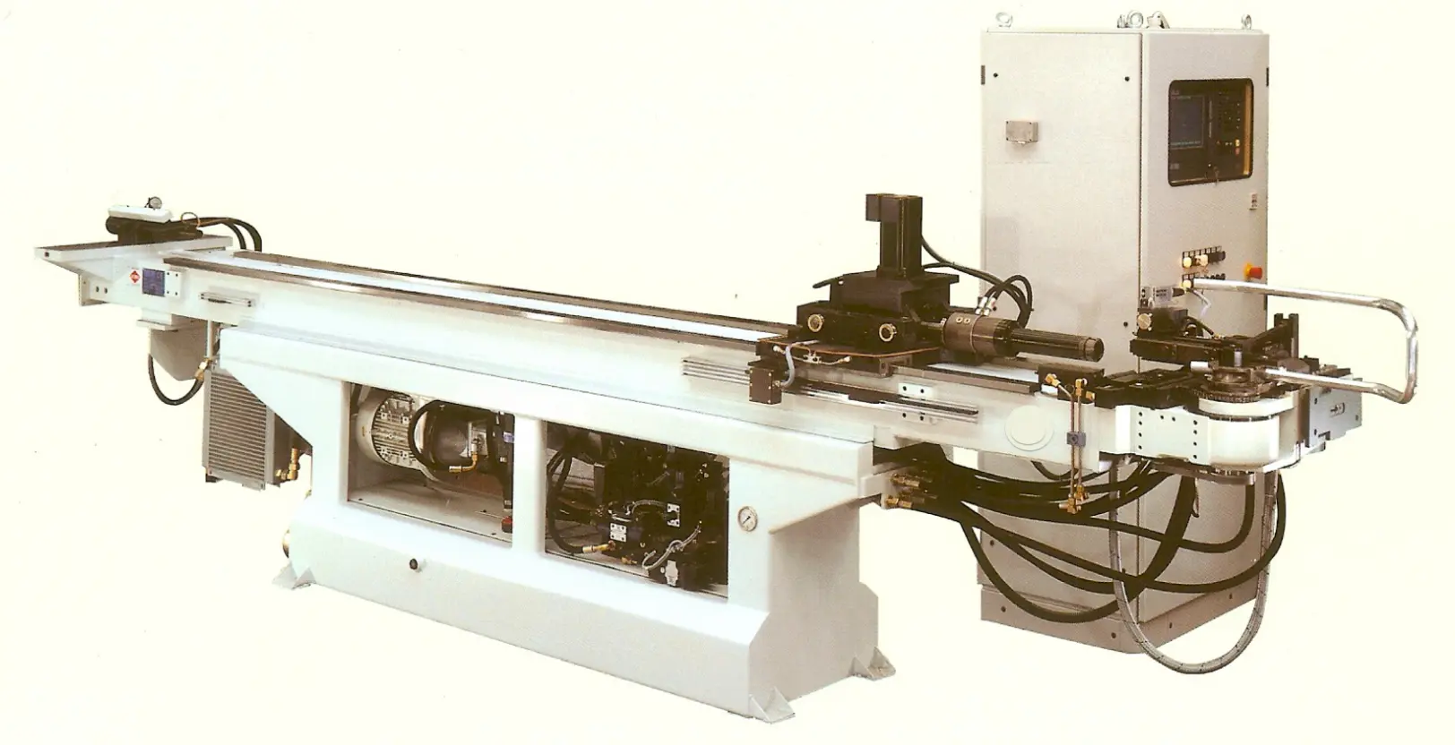NC 842 3 axes